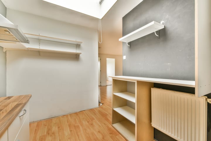 Foto 12 van Kostverlorenstraat 18-4