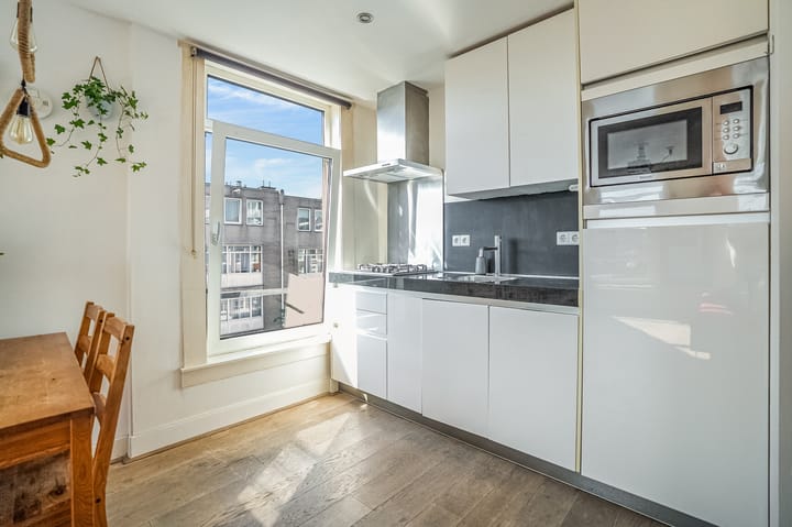 Photo 4 of Kinkerstraat 112-3