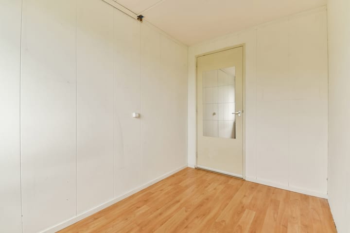 Foto 21 van Kostverlorenstraat 18-4