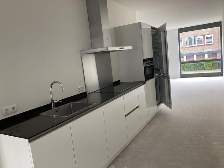 Foto 2 van Max Euwestraat 2