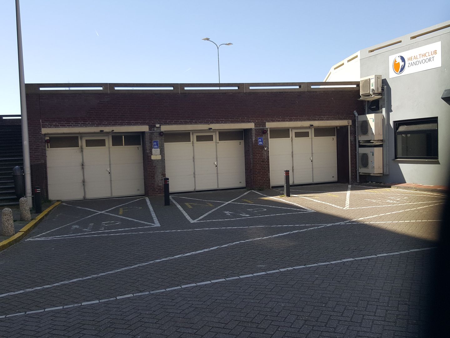 Foto 1 van Burgemeester van Fenemaplein garagebox 184