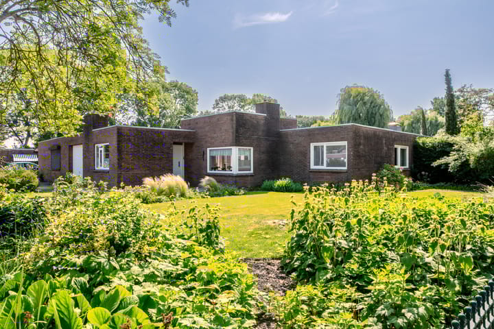 Foto 1 van Eikenhorst 1