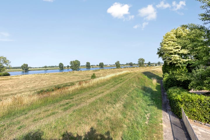 Foto 35 van Oijense Benedendijk 3