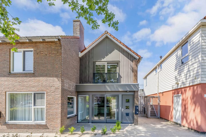 Photo 9 of Baan 49-A