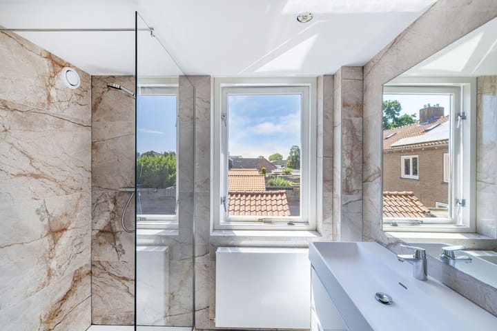 Photo 34 of Baan 49-A