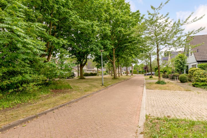 Foto 66 van Jean Gabinplantsoen 8