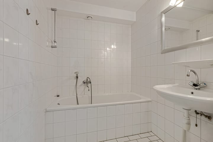 Foto 9 van Hessenweg 83-64