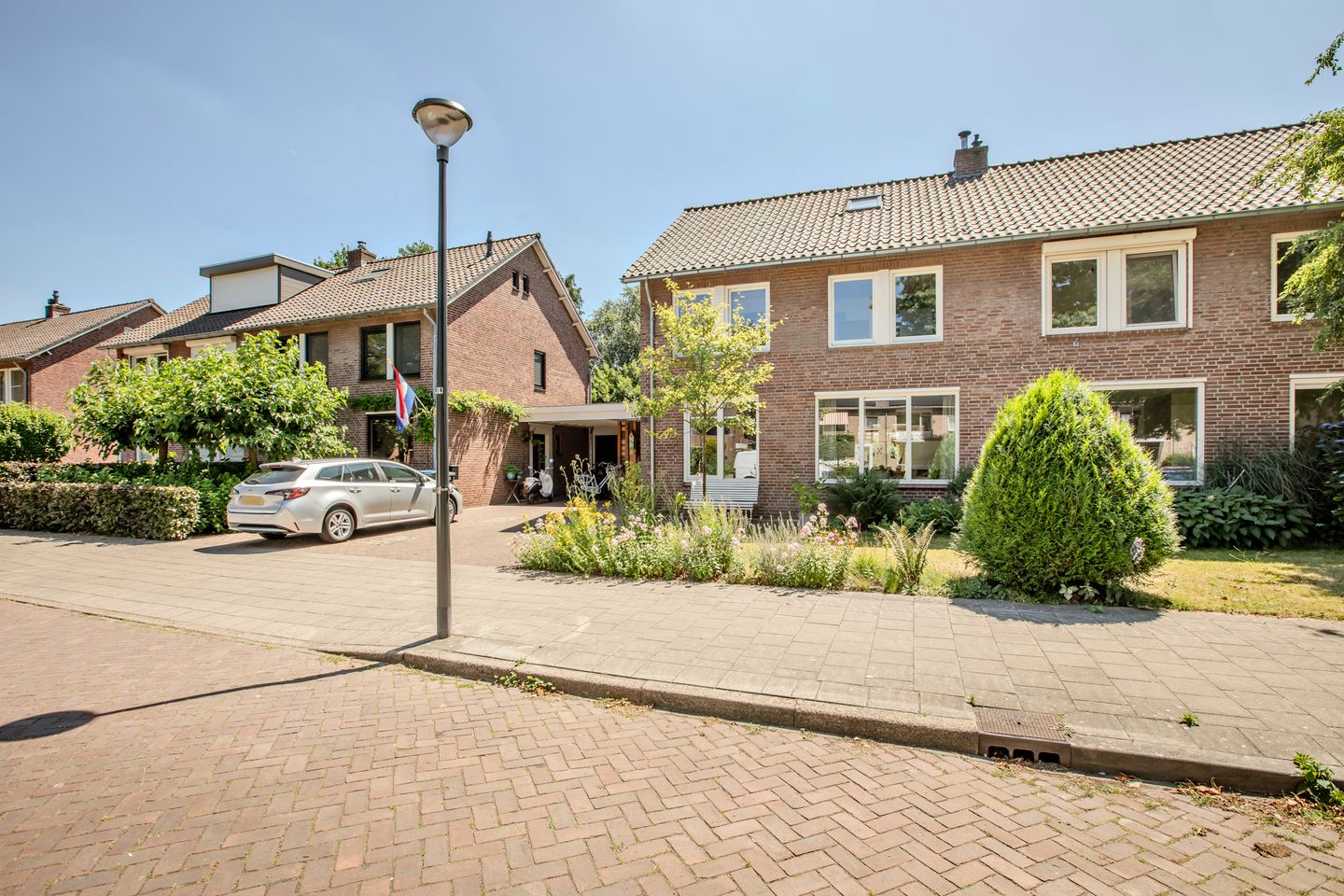 Foto 4 van Duizendschoonstraat 35