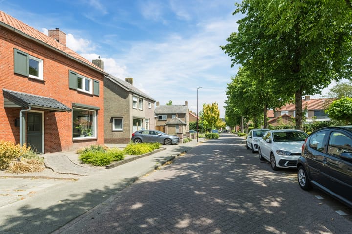 Foto 43 van Karolinastraat 30