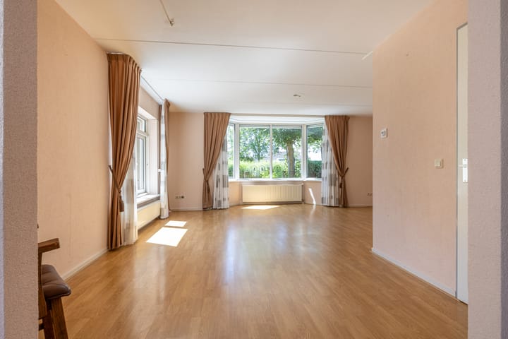 Photo 16 of Oude Weerlaan 49