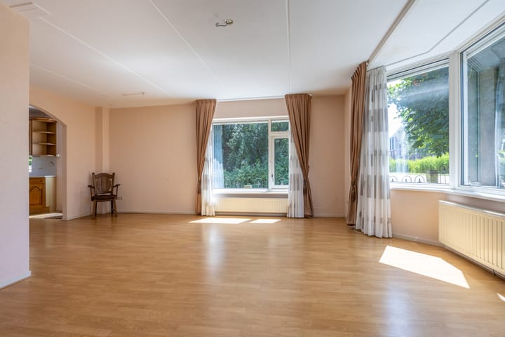 Photo 2 of Oude Weerlaan 49