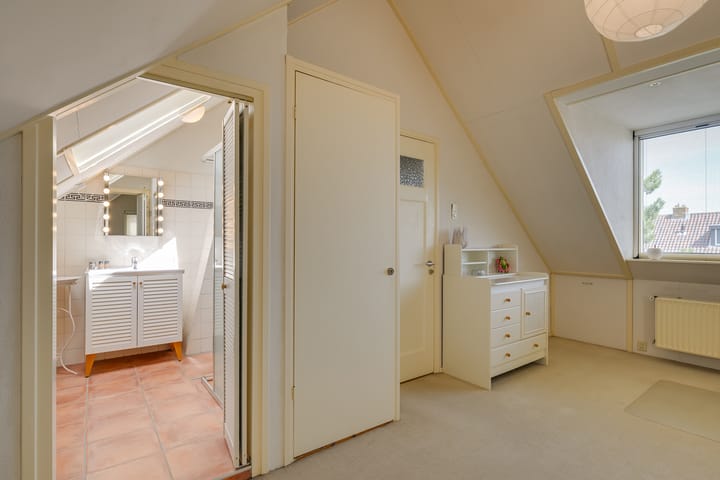 Foto 42 van Molenstraat 202