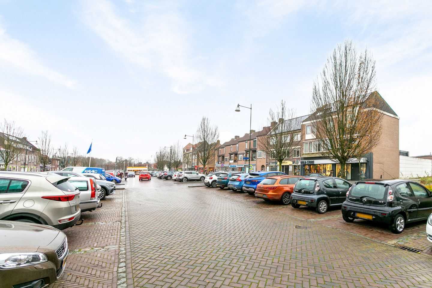 Bekijk foto 3 van Raadhuisplein 7-9
