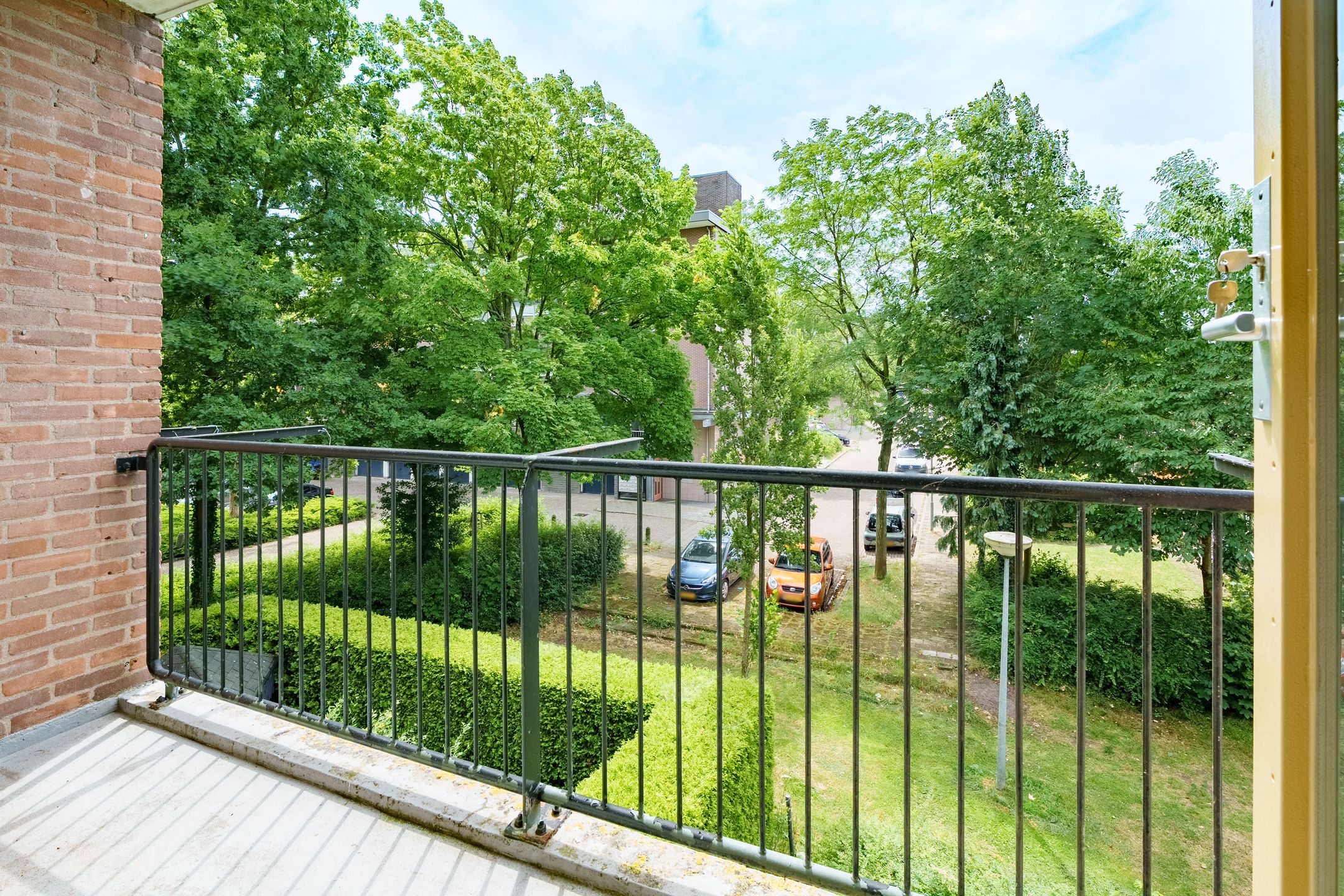 Foto 15 van Van Uvenweg 144-I