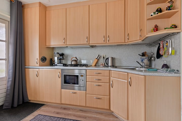 Foto 16 van Troelstrastraat 31