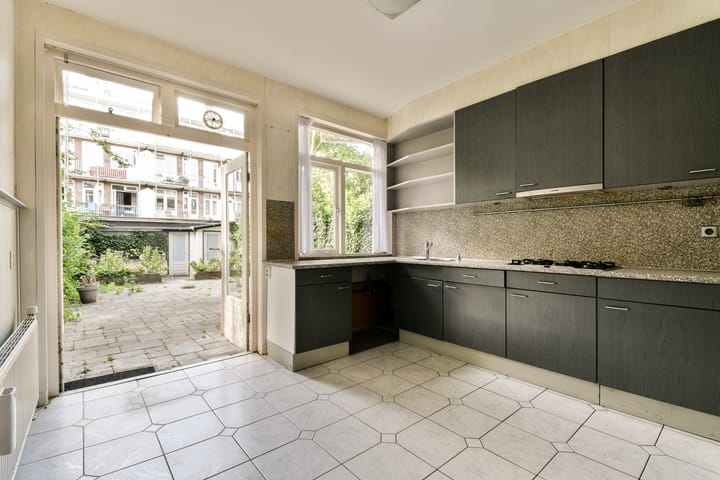 Photo 6 of Coppelstockstraat 43-H