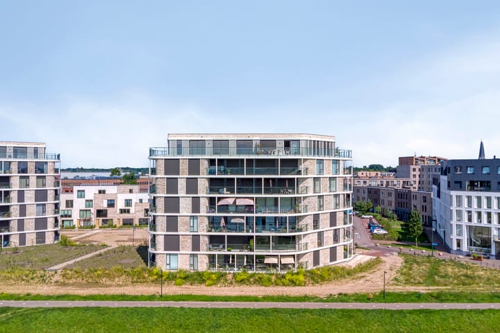 Foto 1 van Zwaanpark 11