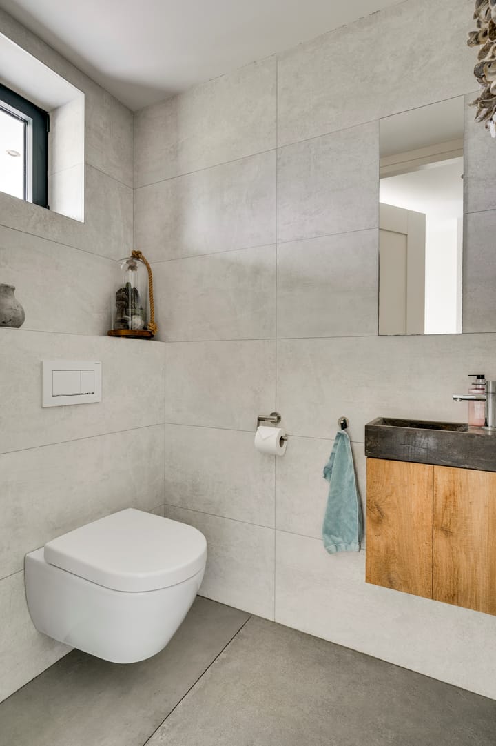 Photo 32 of Grensweg 4