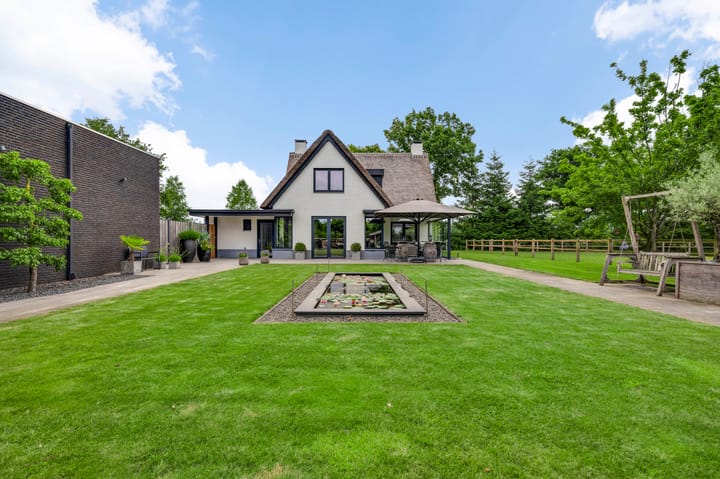 Photo 53 of Grensweg 4