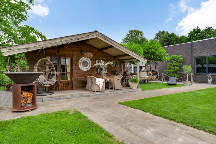 Photo 64 of Grensweg 4