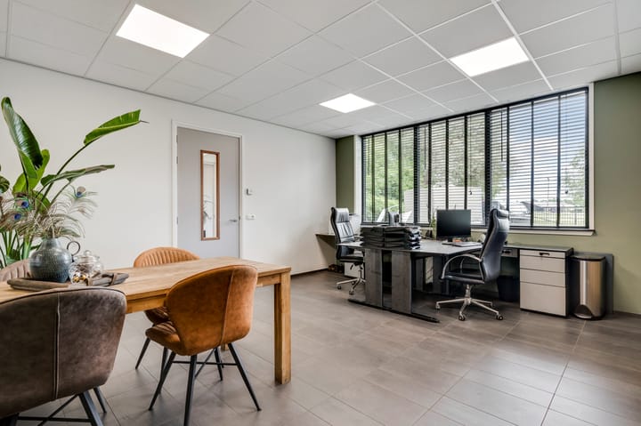 Photo 76 of Grensweg 4