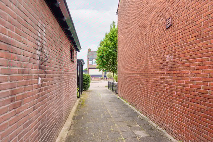 Foto 39 van Lijsterstraat 13