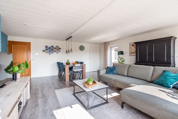 Photo 11 of Varsseveldseweg 23