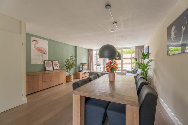 Foto 11 van Bizetstraat 10