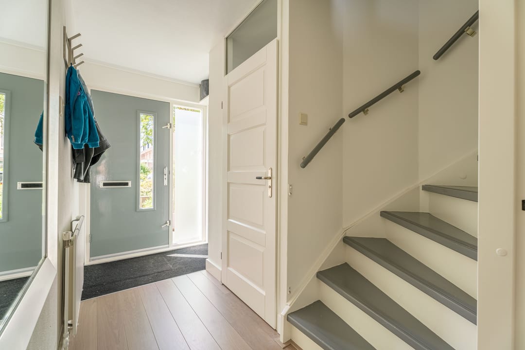 Photo 13 of Bizetstraat 10