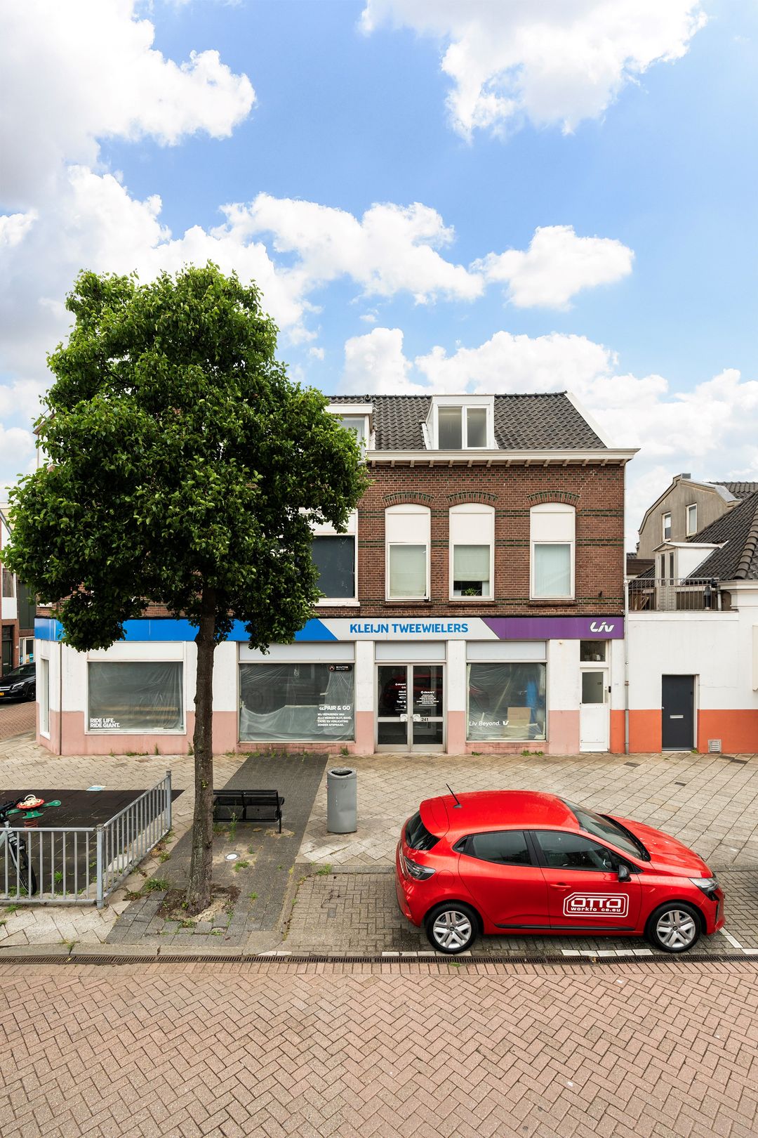 Photo 2 of Prins Hendrikstraat 239-B