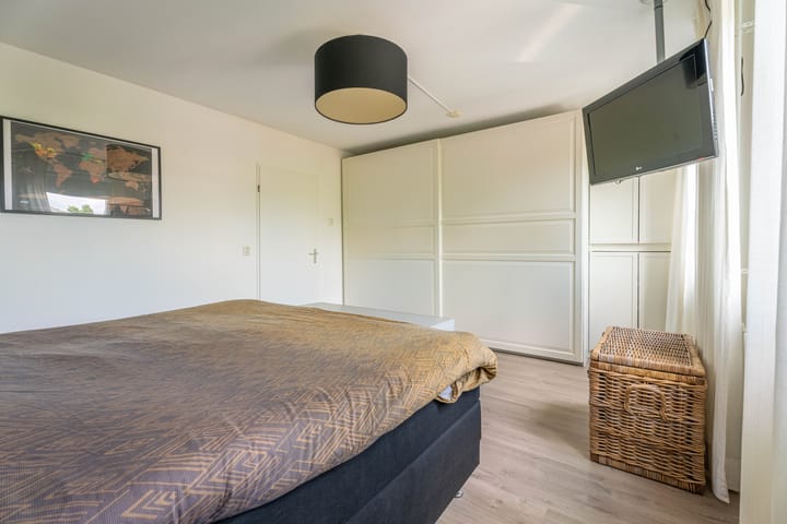 Foto 15 van Bizetstraat 10