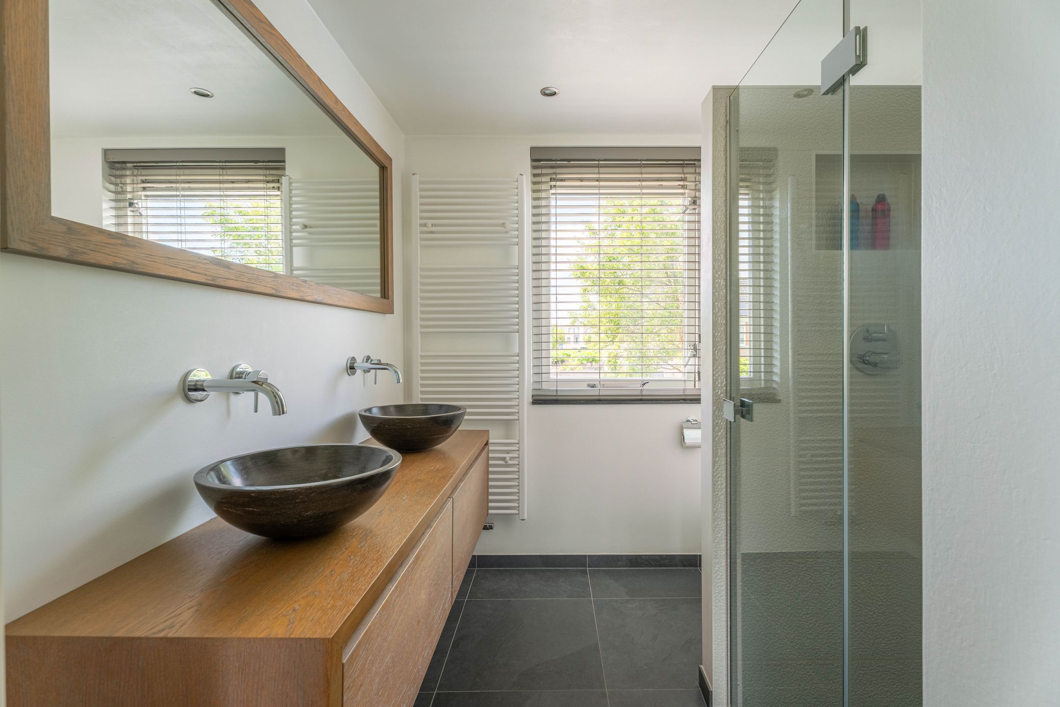 Photo 18 of Bizetstraat 10