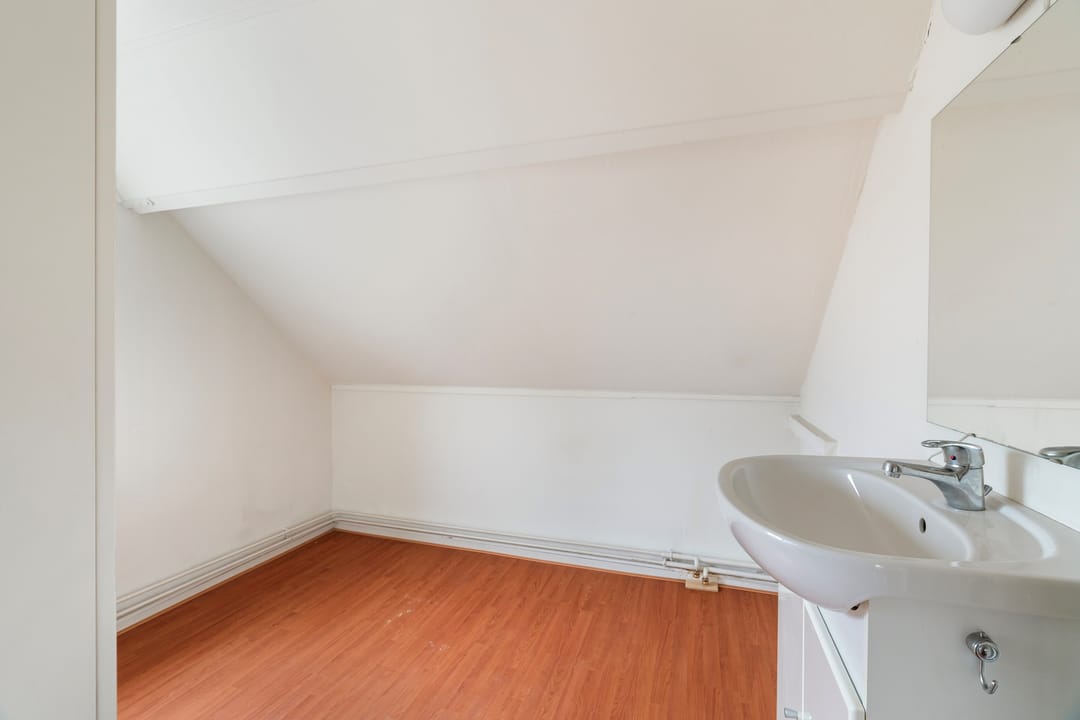 Photo 11 of Prins Hendrikstraat 239-B