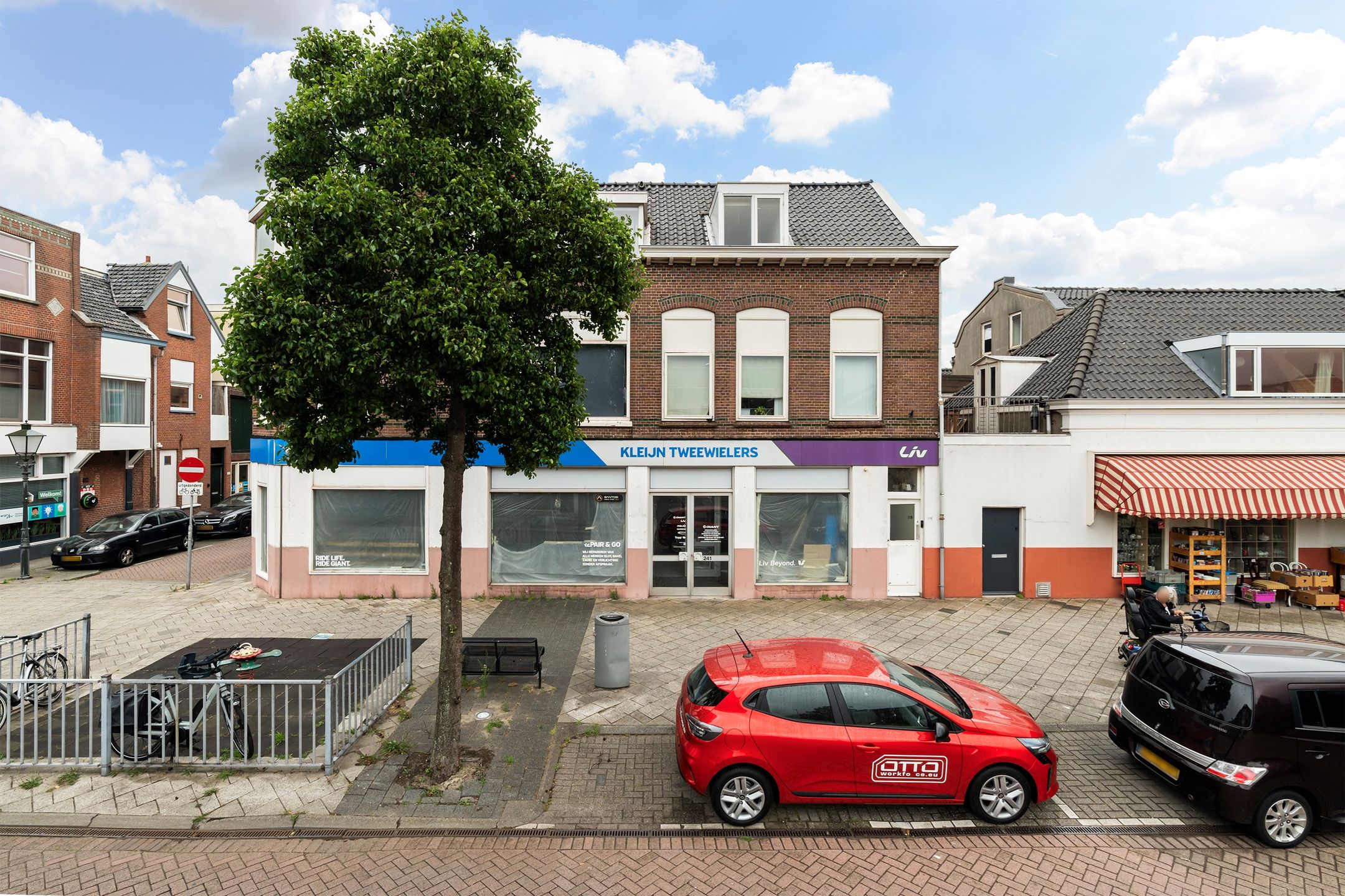 Photo 21 of Prins Hendrikstraat 239-B