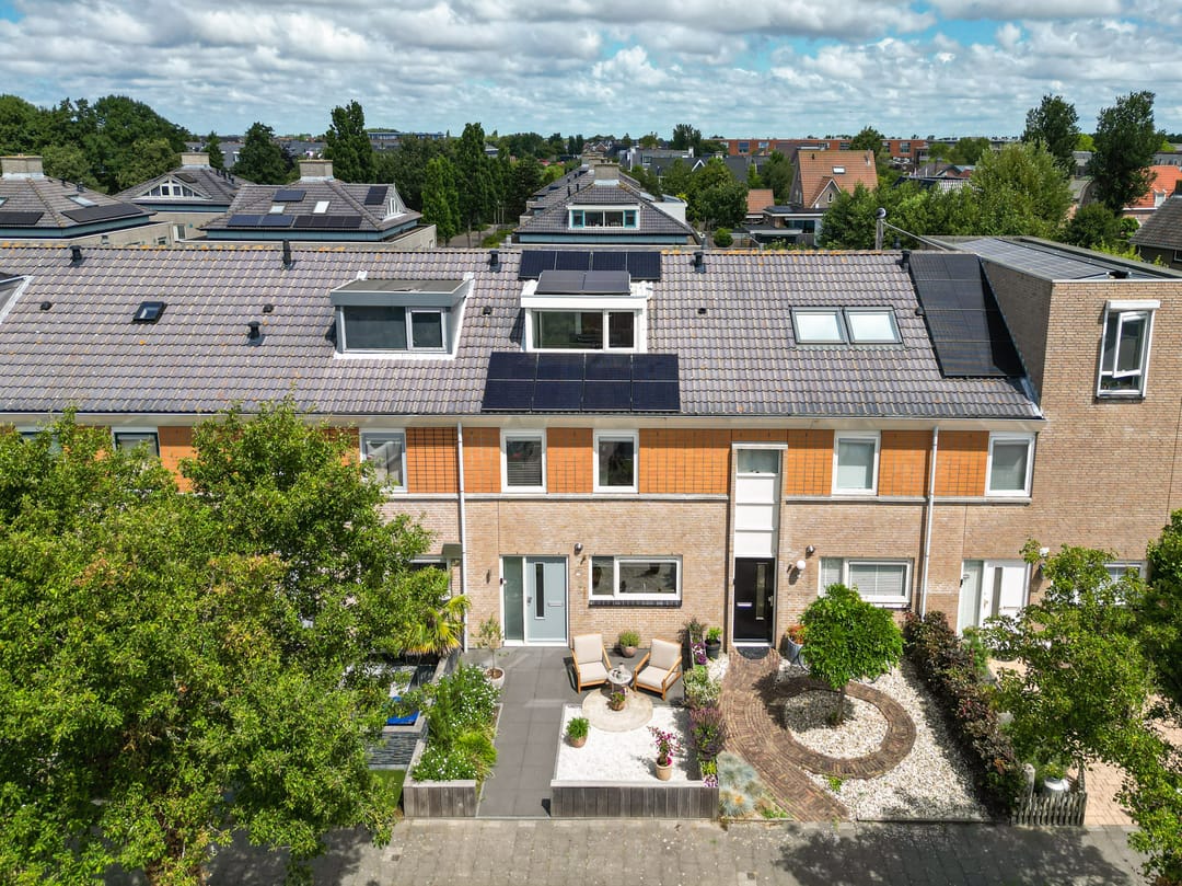 Photo 31 of Bizetstraat 10