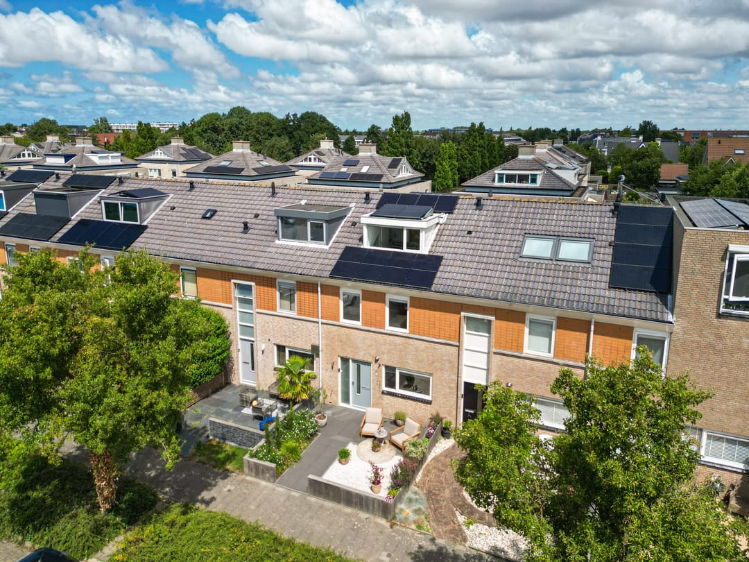 Photo 32 of Bizetstraat 10