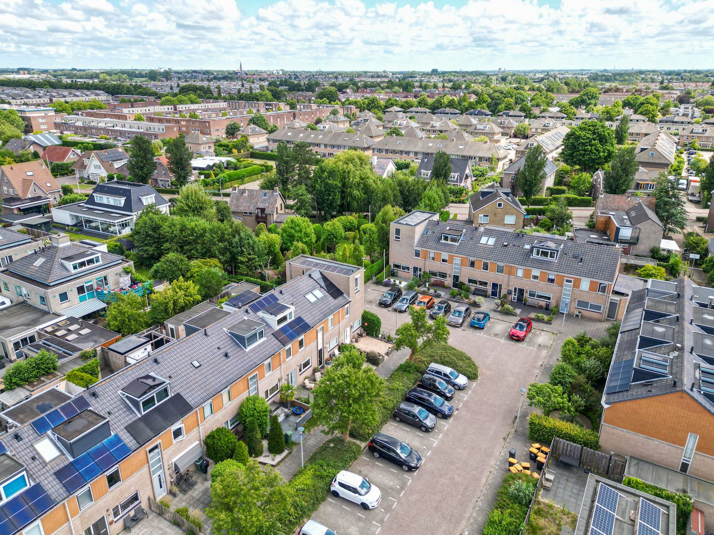 Photo 34 of Bizetstraat 10