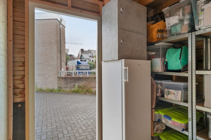 Foto 24 van Dokter Holtropstraat 22