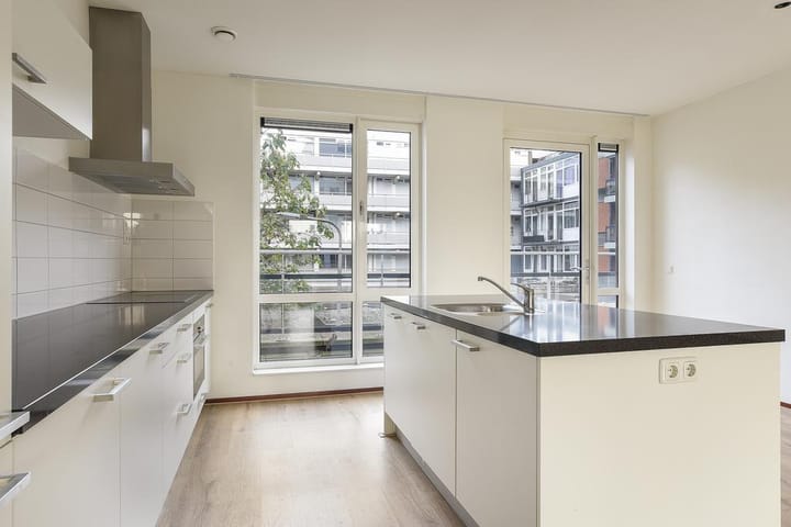 Foto 7 van Piusplein 28-05