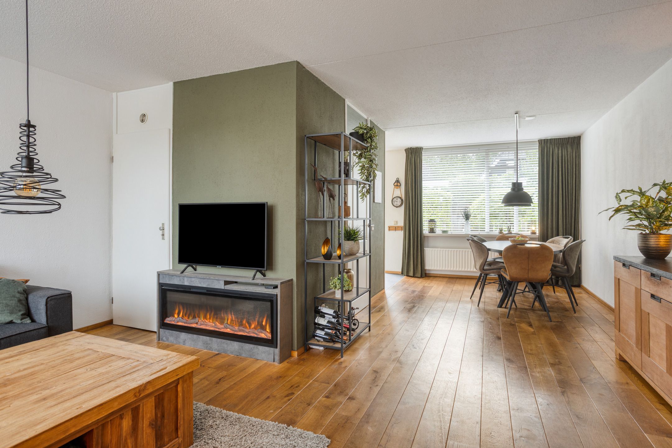 Foto 12 van Roerstraat 50