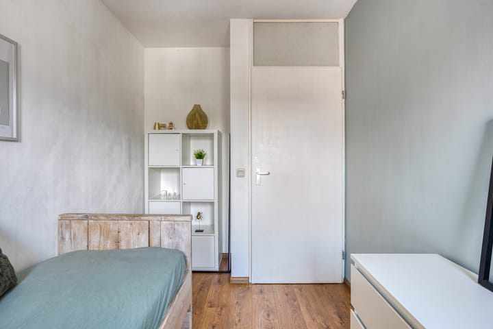 Photo 25 of Roerstraat 50