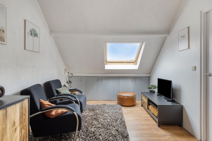 Photo 28 of Roerstraat 50