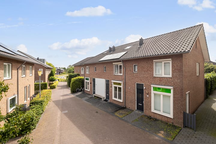 Foto 1 van Menno ter Braakstraat 16