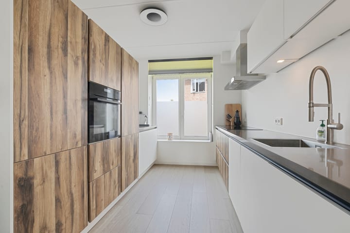 Foto 2 van Menno ter Braakstraat 16