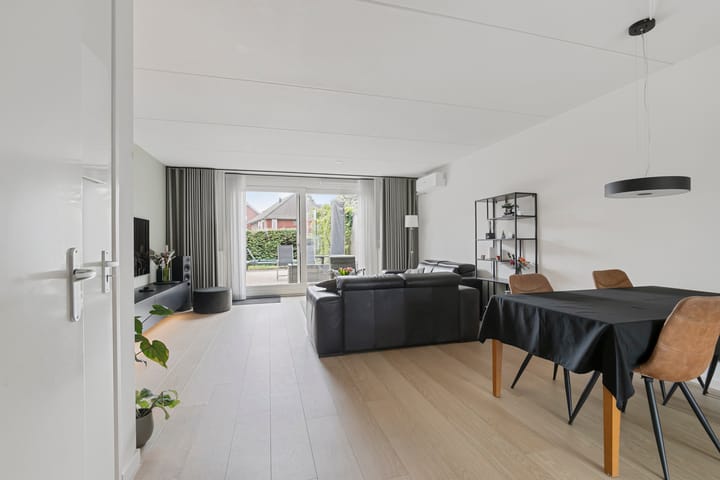 Foto 8 van Menno ter Braakstraat 16