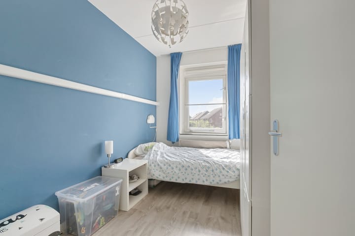 Foto 23 van Menno ter Braakstraat 16