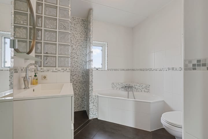 Foto 30 van Menno ter Braakstraat 16