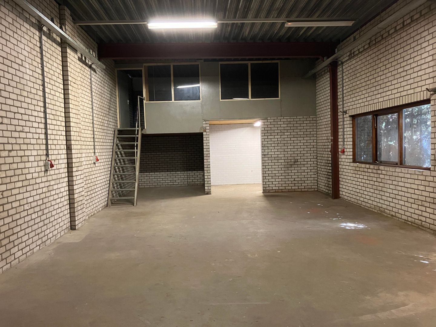 Bekijk foto 2 van Sprangsestraat 22-A