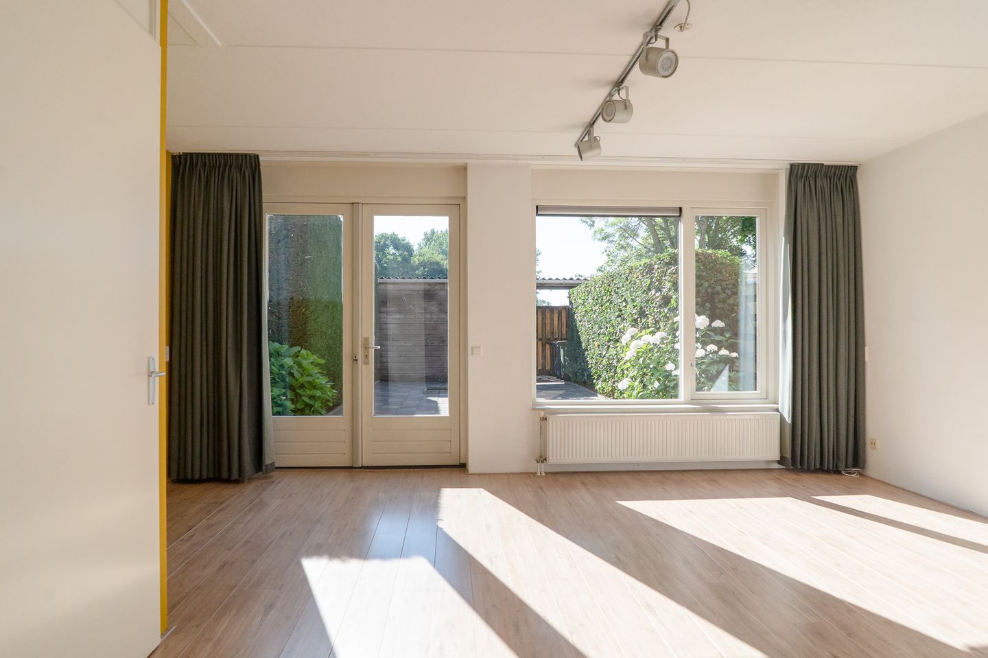 Photo 4 of Sterappel 64