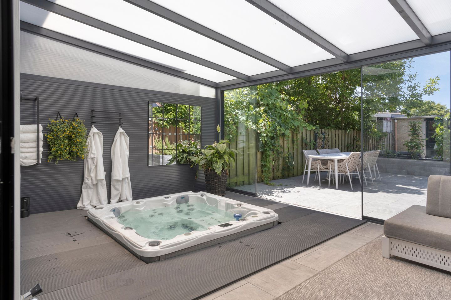 Foto 20 van Henegouwenlaan 27